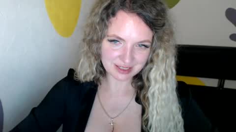 Donna online show from June 13, 7:01 pm