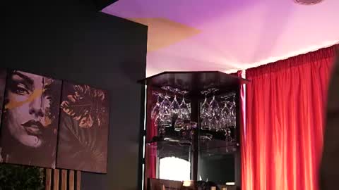 luxennoir online show from July 5, 9:05 am