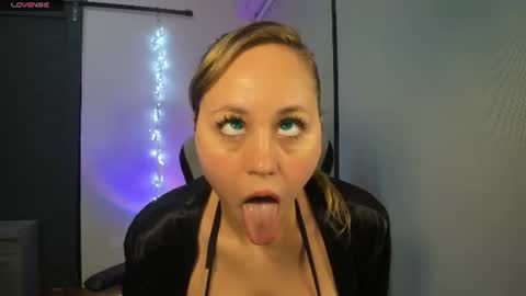 LUXIANA SEXY online show from June 12, 10:19 pm