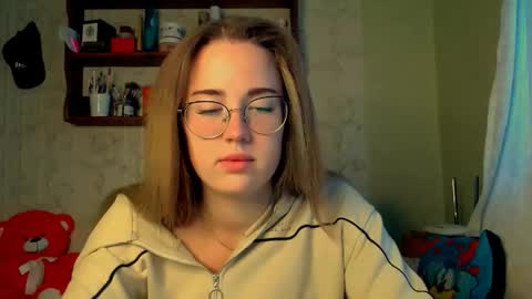 Katie online show from October 14, 4:46 am