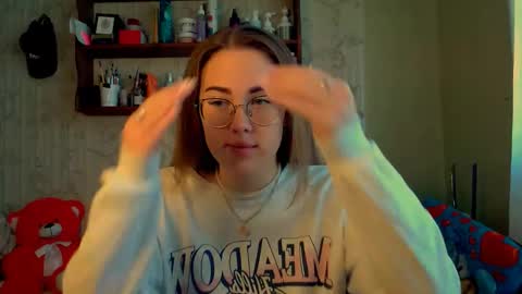 Katie online show from October 20, 8:59 am