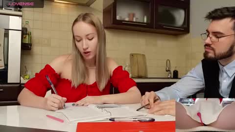Becky and Andy online show from December 6, 1:33 pm