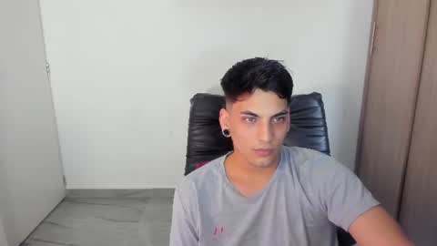luxrx online show from June 19, 5:17 pm