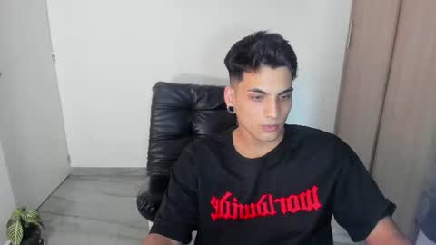 luxrx online show from June 22, 7:22 pm