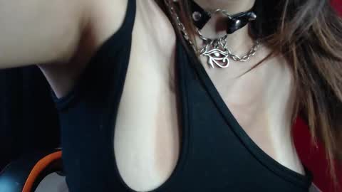 Snapshot of luxury_blackevol chatting on October 29, 11:50 pm Luxy online show from October 29, 11:50 pm