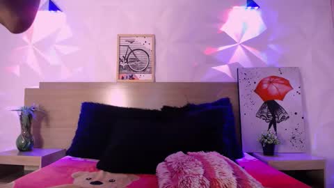 luxury_couple_01 online show from February 2, 12:53 am