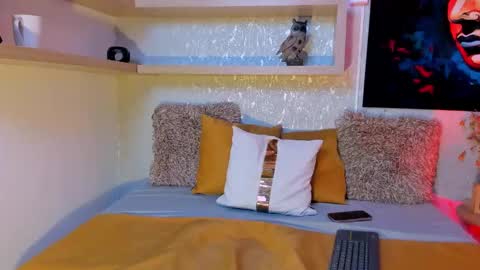    online show from October 11, 3:06 am