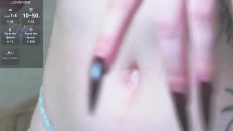 Snapshot of luxuryalma18 chatting on May 15, 8:05 pm Alma online show from May 15, 8:05 pm
