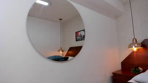 Snapshot of luz_mia1 chatting on November 14, 11:42 am Luz online show from November 14, 11:42 am