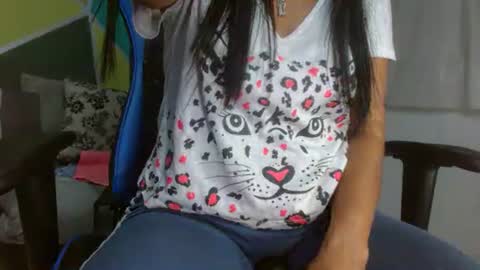 Snapshot of luzzy_cam chatting on February 8, 1:00 am luzzy I hope your visit and that we manage to get very hot online show from February 8, 1:00 am