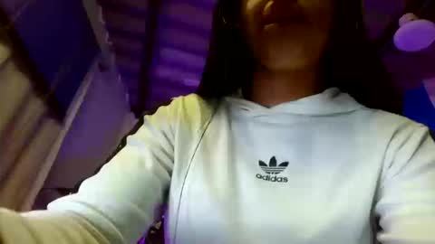 Snapshot of luzzy_cam chatting on October 17, 10:56 pm luzzy I hope your visit and that we manage to get very hot online show from October 17, 10:56 pm