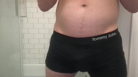 lvguynextdoor440656 online show from October 29, 1:41 am