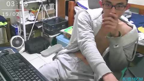 Snapshot of lvoe810930 chatting on February 14, 7:54 pm lvoe810930 online show from February 14, 7:54 pm