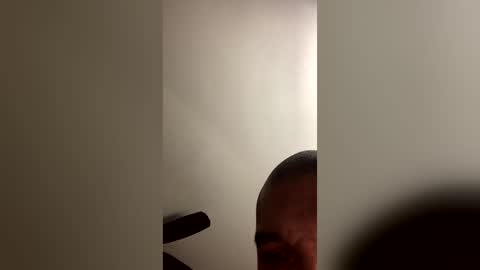 lwichoh81 online show from June 15, 1:41 am