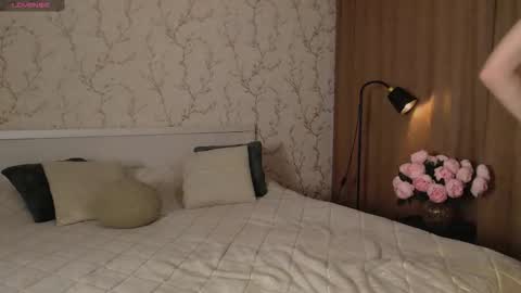 Snapshot of ly_lydia chatting on February 26, 4:00 am ly lydia online show from February 26, 4:00 am