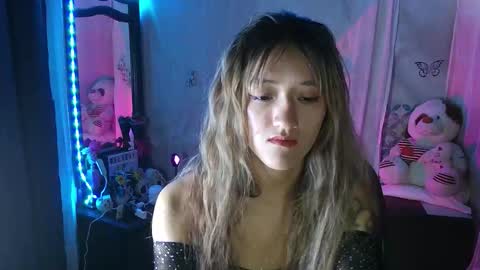 Call me Lia  online show from October 17, 9:39 pm