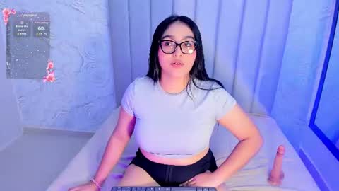 LYA DUBOIS  online show from July 2, 10:38 pm