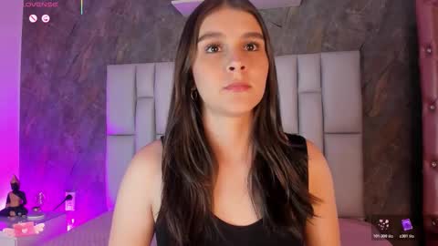 Snapshot of lya_gomez chatting on March 26, 3:01 am lya online show from March 26, 3:01 am