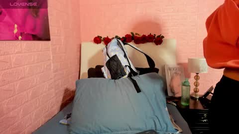 Lya   online show from January 18, 12:09 pm