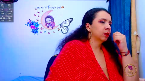 lya latin online show from December 3, 10:28 am