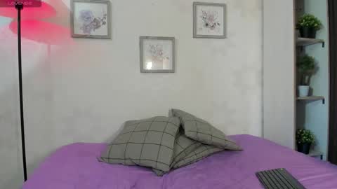 Lyan online show from September 27, 7:19 pm