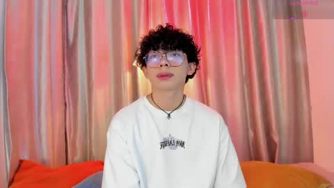 Lyan online show from May 28, 8:06 pm