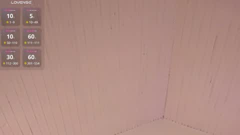Snapshot of lyana_xz chatting on June 11, 11:41 am LYA online show from June 11, 11:41 am