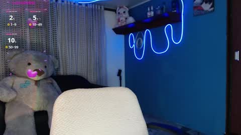 Lyann  online show from June 6, 11:20 pm