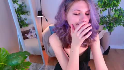 Snapshot of lychee__chan chatting on March 15, 12:22 pm lychee__chan online show from March 15, 12:22 pm