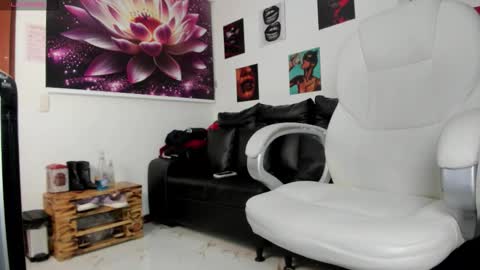  Lycoris  online show from October 21, 9:04 pm