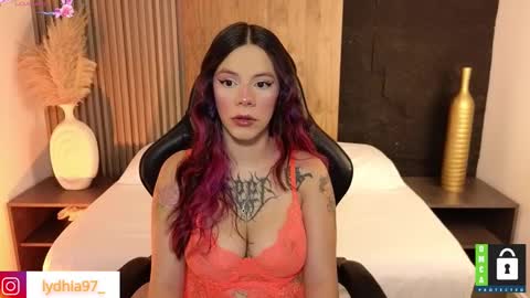 Snapshot of lydhia97 chatting on January 12, 2:35 am Jhuliet online show from January 12, 2:35 am