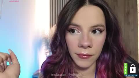 Snapshot of lydhia97 chatting on March 1, 8:34 am Jhuliet online show from March 1, 8:34 am
