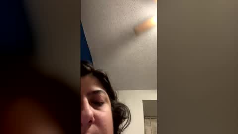 Snapshot of lydiasheer chatting on March 29, 11:32 am lydiasheer online show from March 29, 11:32 am