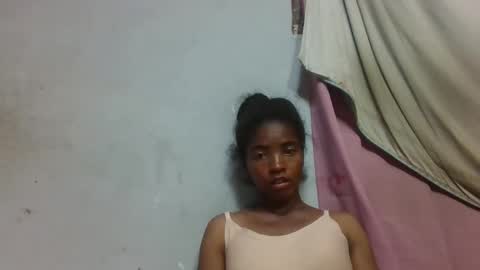 lydie856696 online show from April 19, 5:12 pm