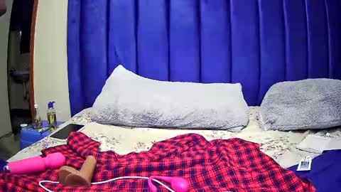 lydizac online show from February 1, 2:05 am