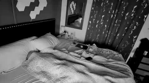 Snapshot of lyfsaver chatting on April 5, 10:12 am lyfsaver online show from April 5, 10:12 am