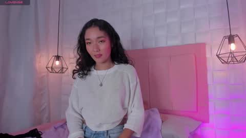 Lyhana Lee online show from January 20, 7:25 pm