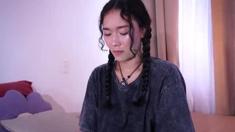 Lyhana Lee online show from March 24, 3:06 pm