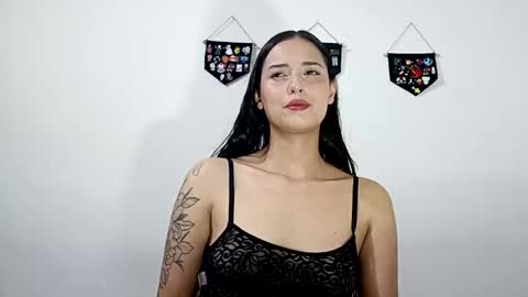 lyla online show from January 9, 2:25 am