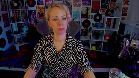 Snapshot of lylithskye chatting on January 5, 8:32 am Lylith Skye NO NUDE model online show from January 5, 8:32 am