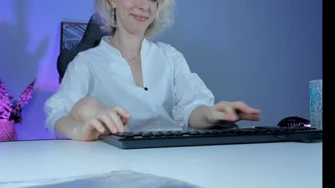 Snapshot of lylithskye chatting on February 1, 5:58 pm Lylith Skye NO NUDE model online show from February 1, 5:58 pm