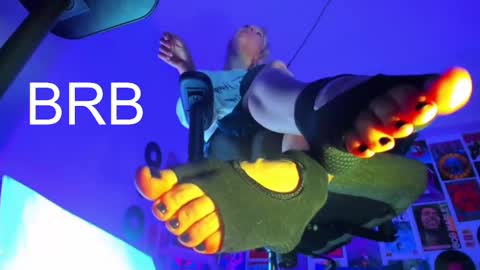 Snapshot of lylithskye chatting on February 12, 10:56 am Lylith Skye NO NUDE model online show from February 12, 10:56 am