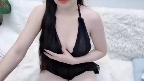 Snapshot of lyly_sweet97 chatting on April 18, 2:04 am lyly_sweet97 online show from April 18, 2:04 am