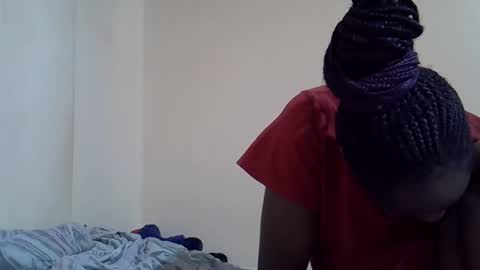 lyn_anna online show from September 17, 11:56 am