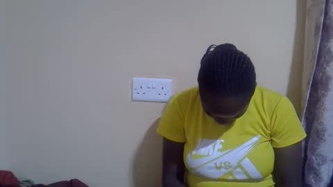 lyn_anna online show from January 7, 7:05 pm