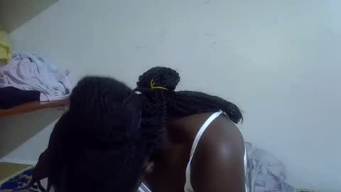 lyn_anna online show from February 21, 2:01 am