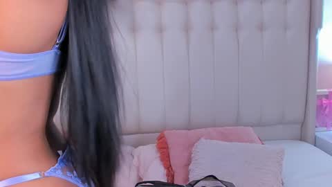 Snapshot of lyn_smith_ chatting on September 30, 11:04 am Lyn online show from September 30, 11:04 am