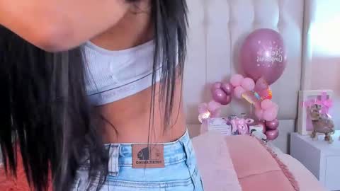 Lyn online show from February 2, 11:20 am