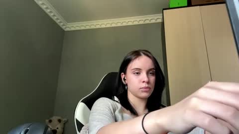 Eva online show from July 31, 7:52 am
