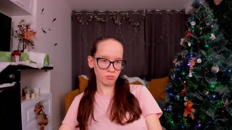 Sara online show from January 5, 10:19 pm